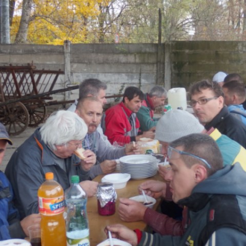 Spoločné obedy na brigádach